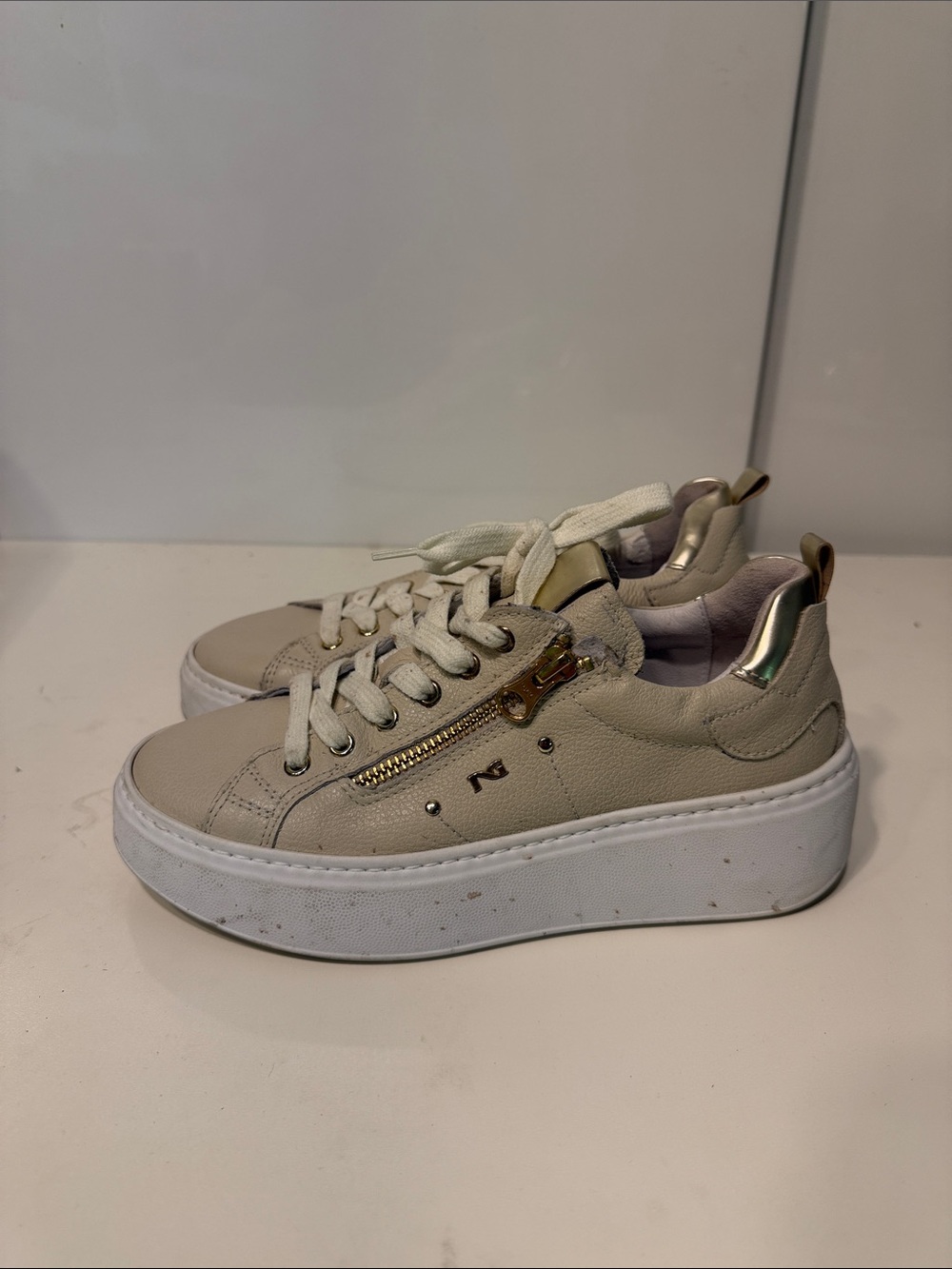 Used NERO GIARDINI women’s size 5 shoes